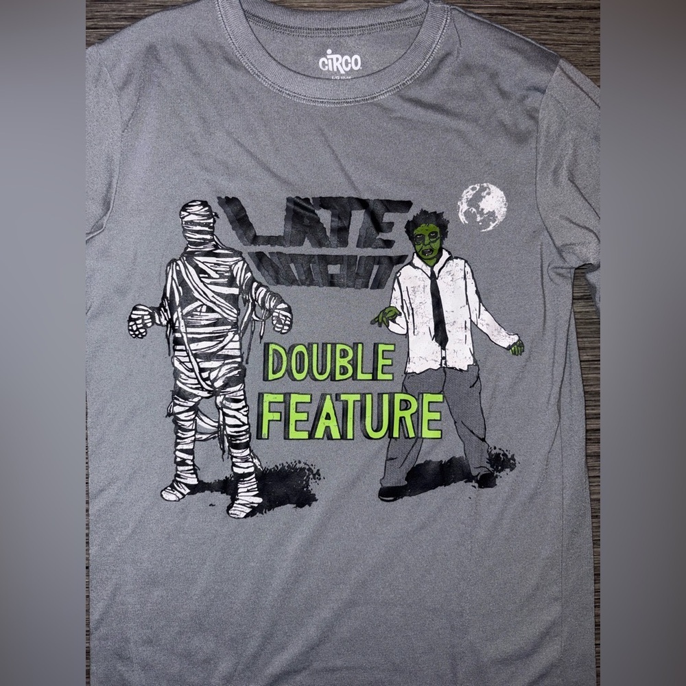 Circo Boys Large 12–14 Gray Long Sleeve Sleep Shirt “Late Night Double Feature” - Picture 4 of 5